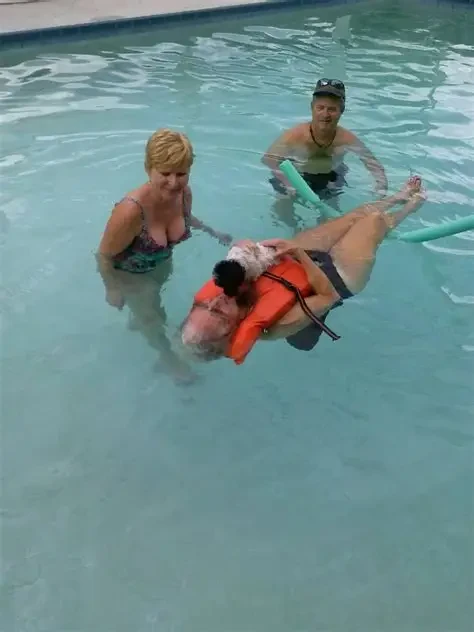 Pool and outdoor amenities at Summerhaven